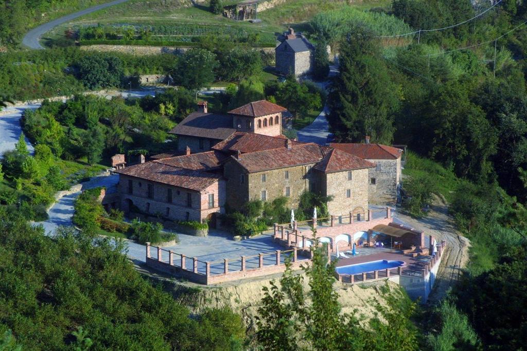 Castel Martino Villa Cortemilia Luaran gambar