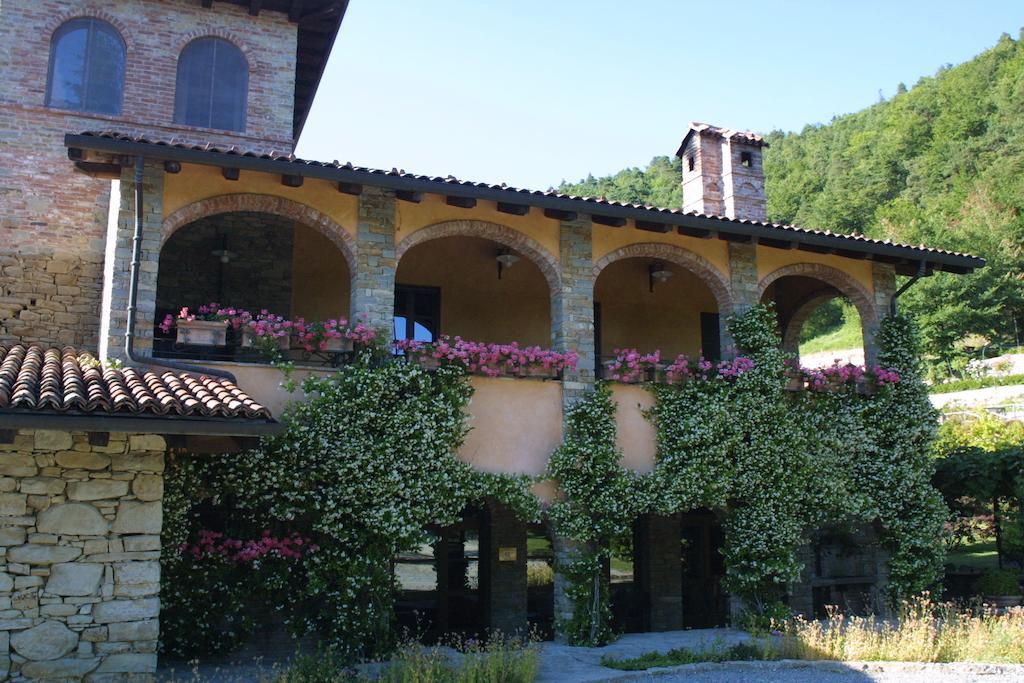 Castel Martino Villa Cortemilia Luaran gambar